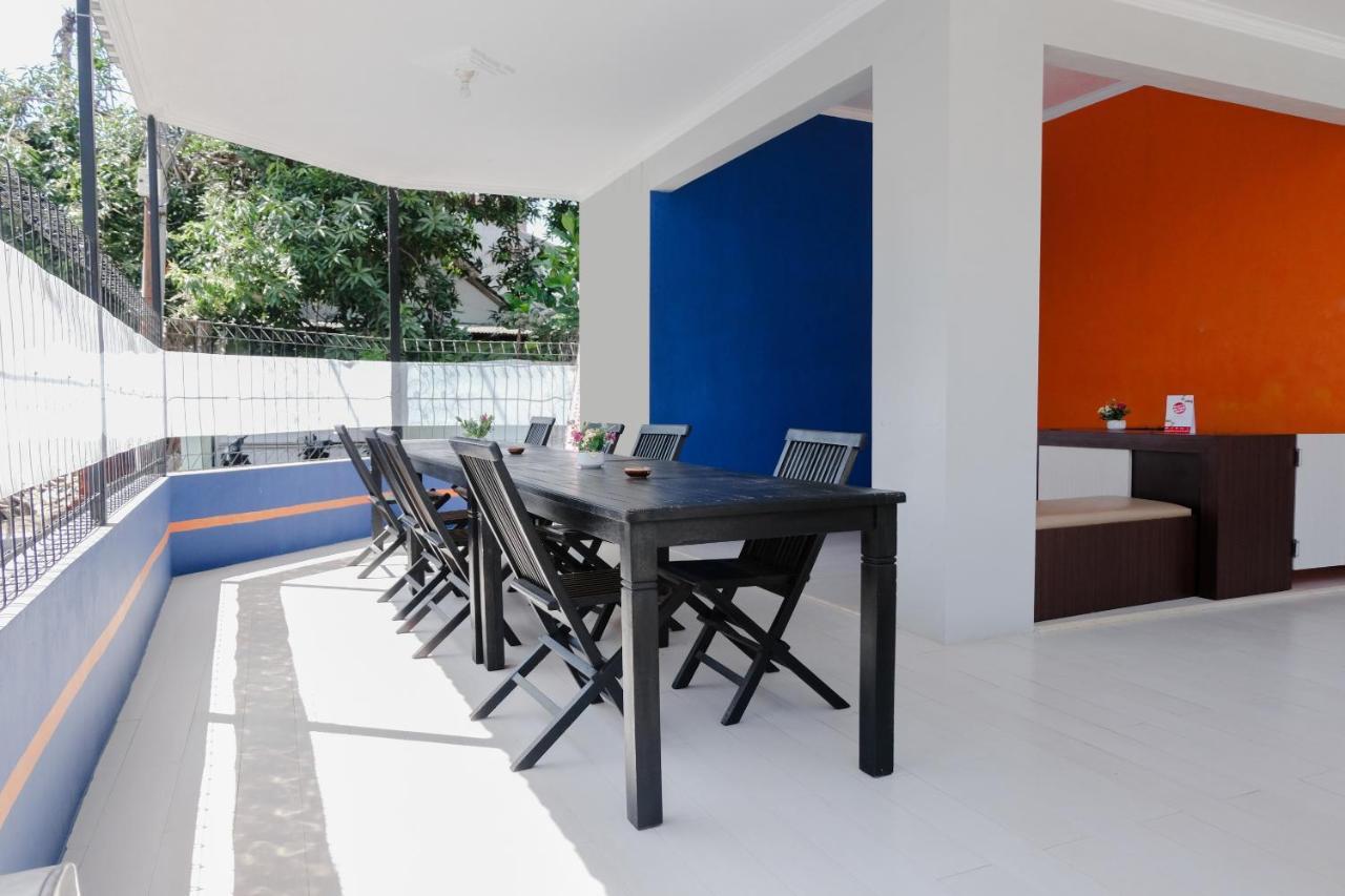 Oyo 1566 El Reyshi Family Residence Syariah Banyuwangi (East Java) Exterior foto